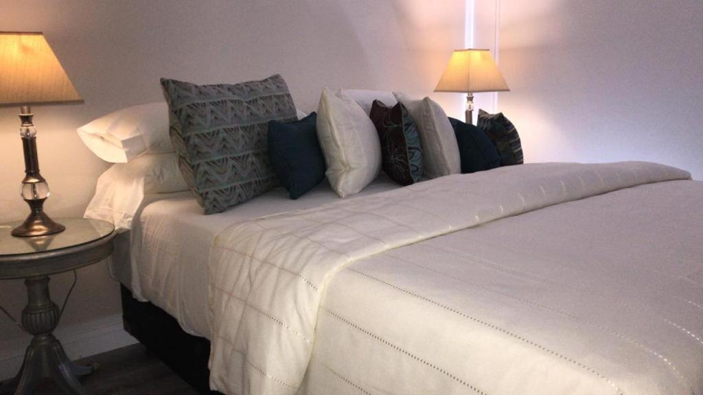 Runa Moraira & 3*